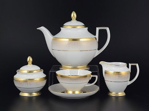 41 pieces gold plated tea set 